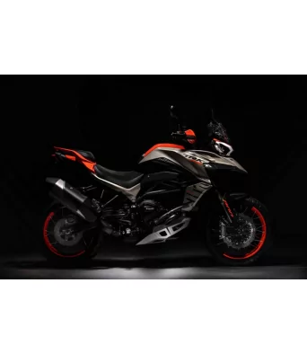 BENELLI TRK 800 